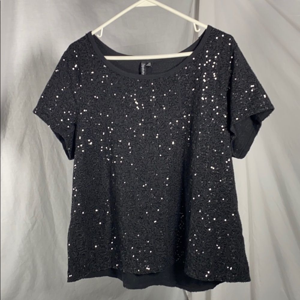 Sequin Top w/ Rainbow Hair Clip 2X
